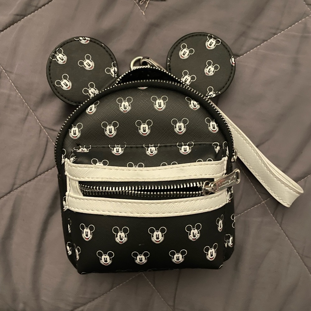 Disney loungefly mini wristlet